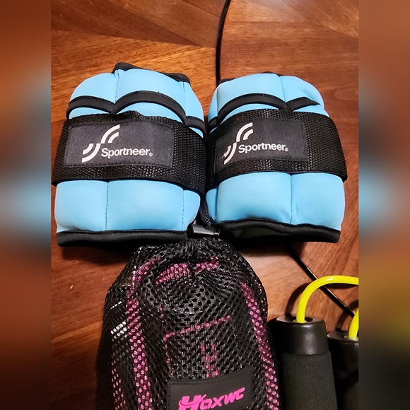 Leg Weights Bands And Weighted Jump Rope - Picture 3 of 6